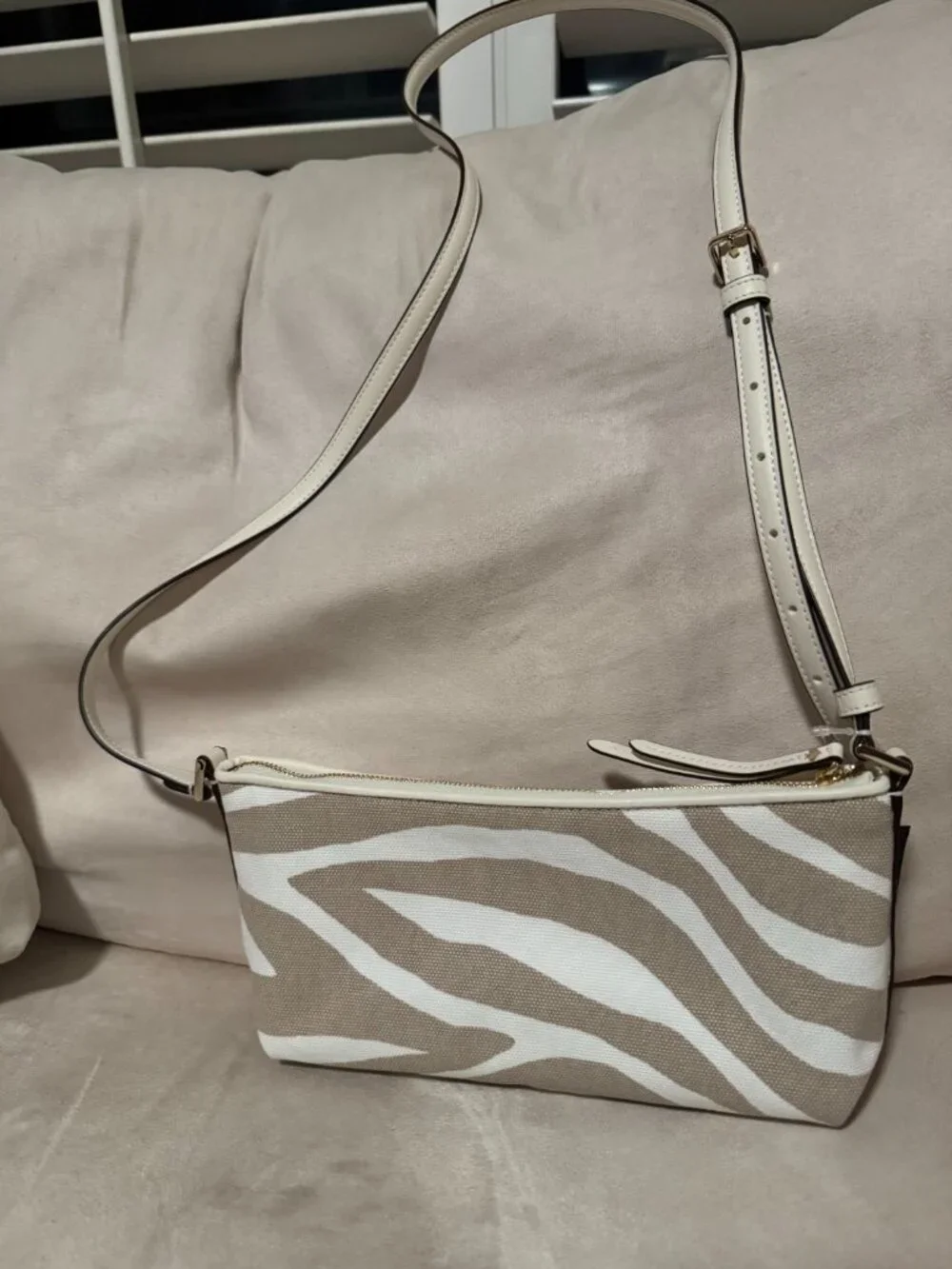 Kate Spade Lenox Small Crossbody